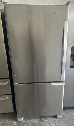 30 wide bottom freezer Refrigerator
