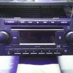 Dodge Jeep Chrysler OEM Radio With CD Player Sirius And Uconnect