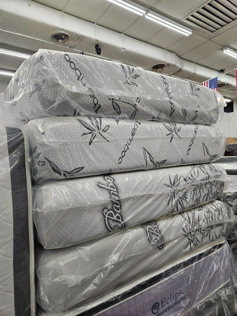 Bamboo high quality queen memory foam mattress boxspring 2pc special