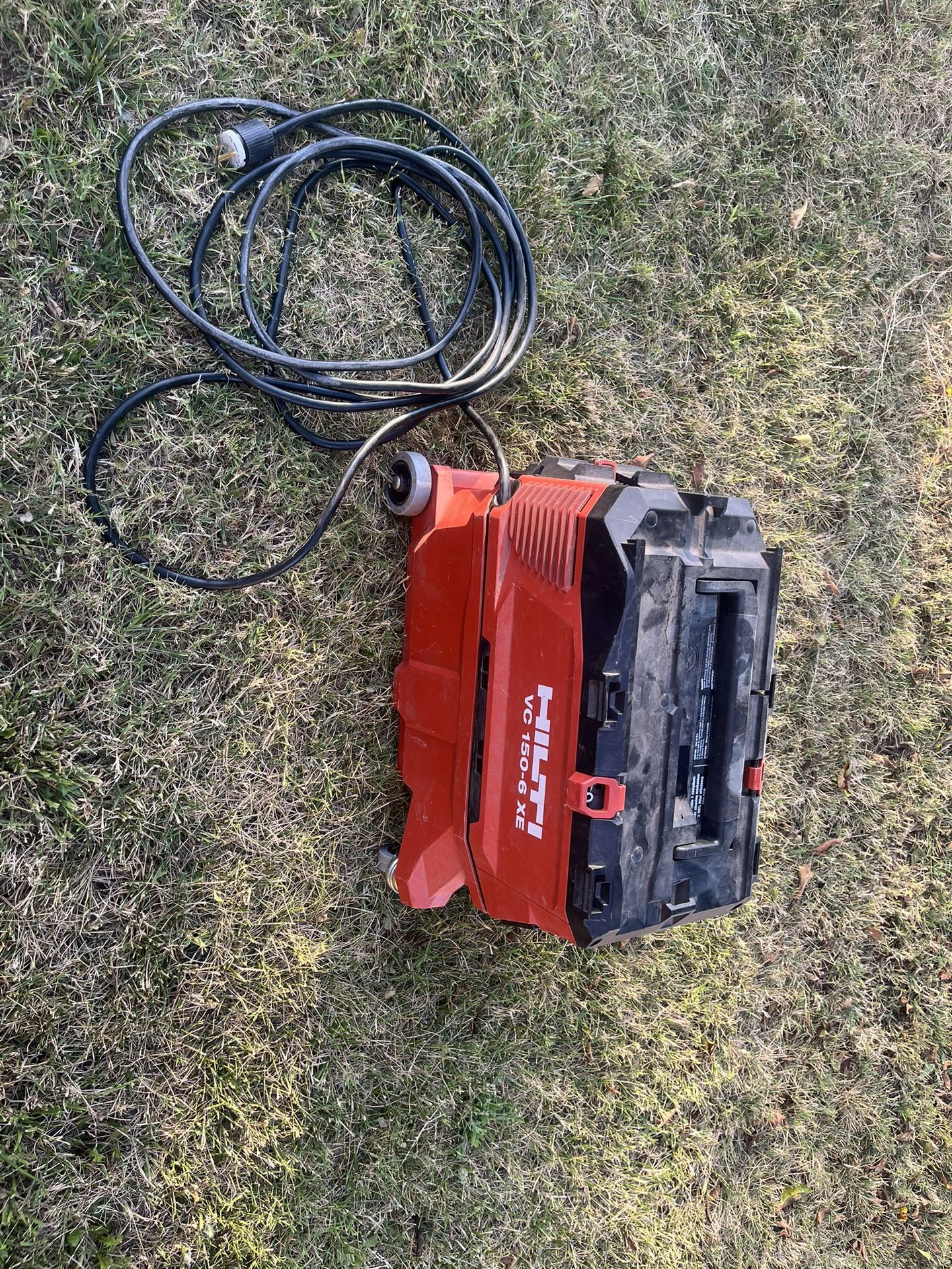 Hilty Vacuum