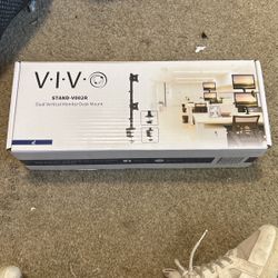 V.I.V Dual Vertical Desk Mount