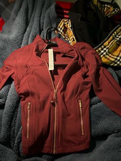 lululemon jacket