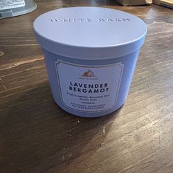 Bath & Body Works White Barn Lavender Bergamot 3-Wick Candle