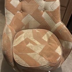 Cool, Unique Odor, Spinning Chair