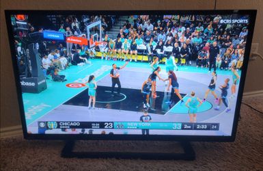 40 inch Toshiba TV & Remote