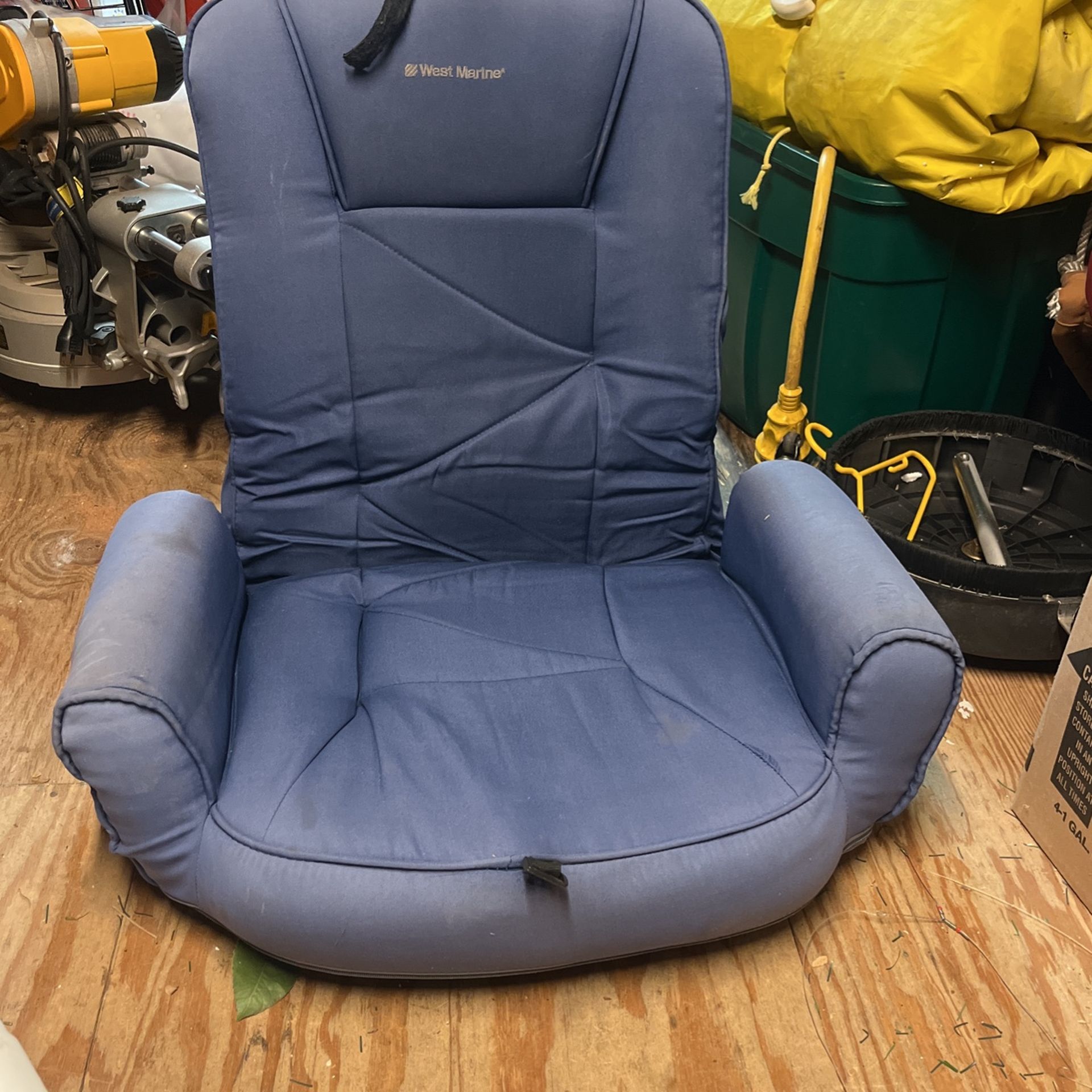 SALE boat Chairs Backpack Or Lay Flat Down West Marine, No Rips Or Tears Regular Wear And Tear