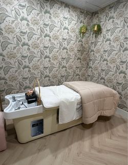 Salon Shampoo Bed with Built-In Basin- Head Spa