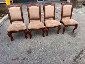 4 dining chairs $40