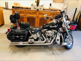 2004 Harley-Davidson Heritage Softail Classic Motorcycle