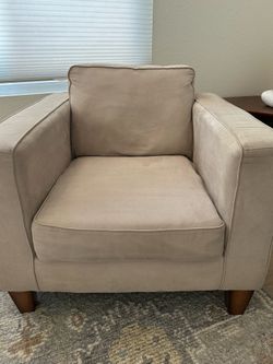 Arm Chair (light taupe)