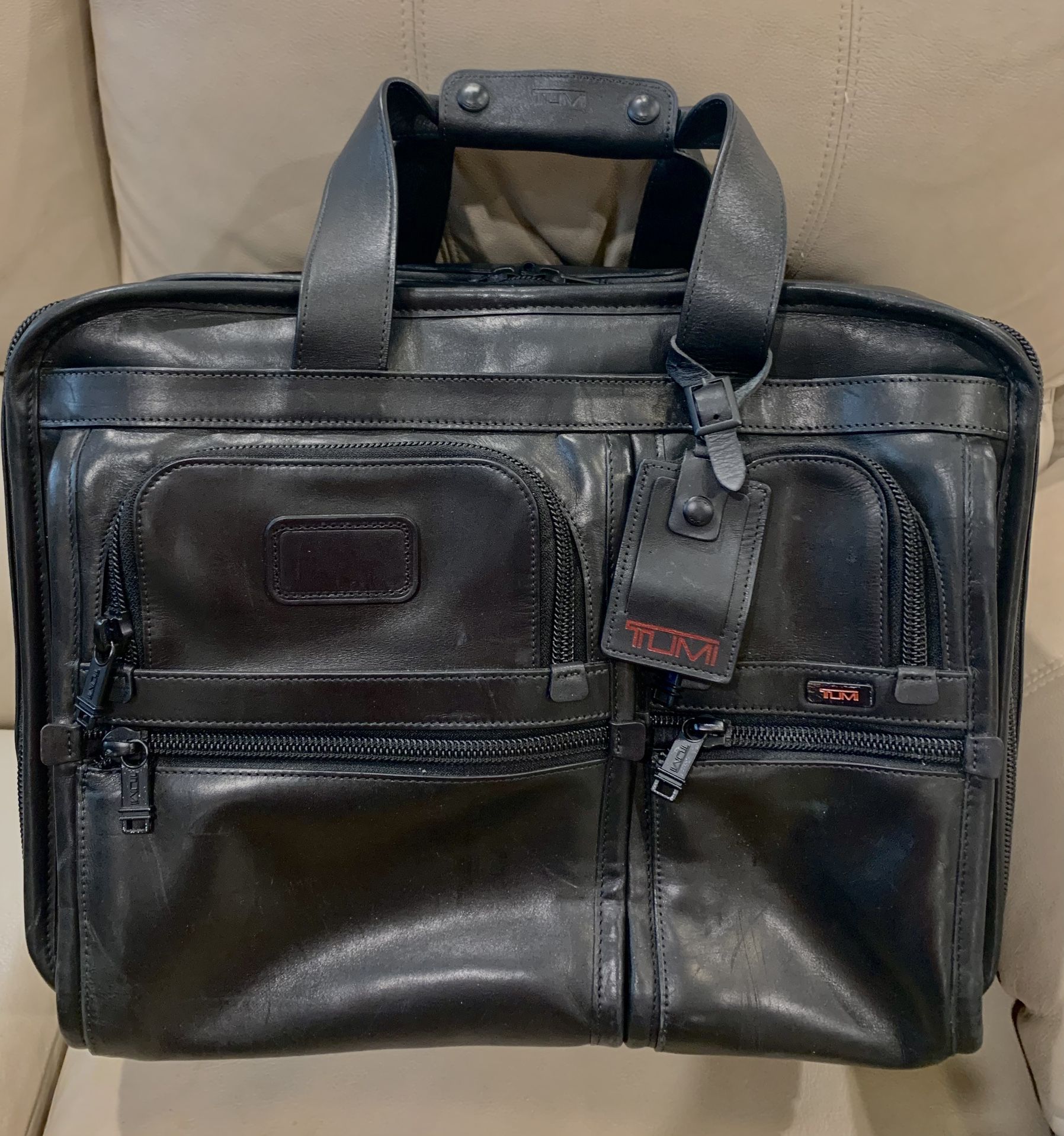 Quality Leather Rolling Tote By TUMI