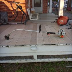 Very Clean And Lightweight Echo GT - 2004 R Trimmer
