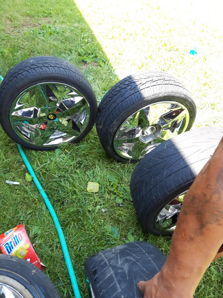 18s inch rims with 5 tires