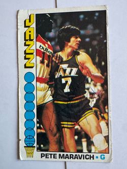 Pete Maravich Signed Vintage Basketball Card