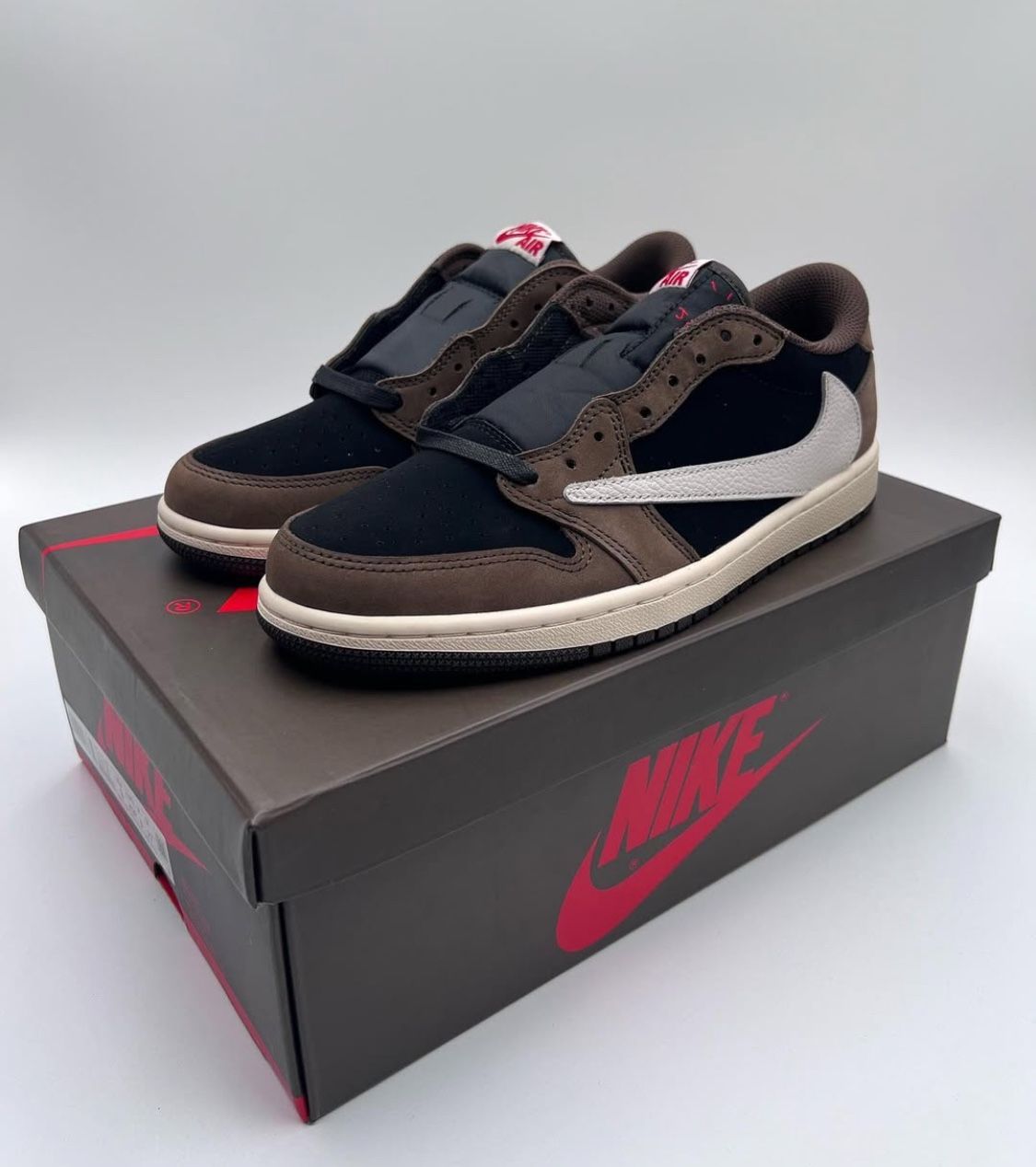 Travis Scott Mocha Jordan 1 Low