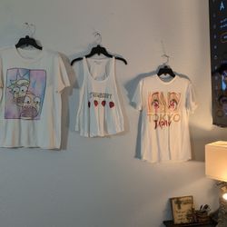 Women's Clothes 