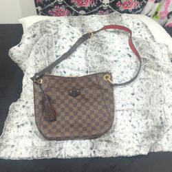 Authentic Louis Vuitton Damier Canvas Shoulder Bag – Excellent Condition