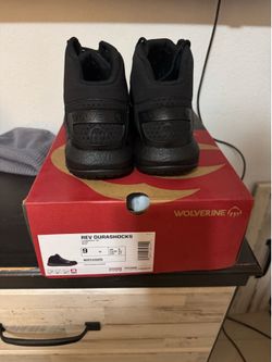 Work shoes