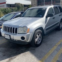 2005 Jeep Grand Cherokee 