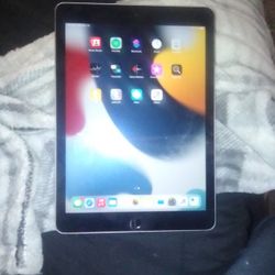 Ipad Air 4 (Make offer)