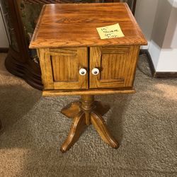 End Table/ Plant Stand/ Night Stand