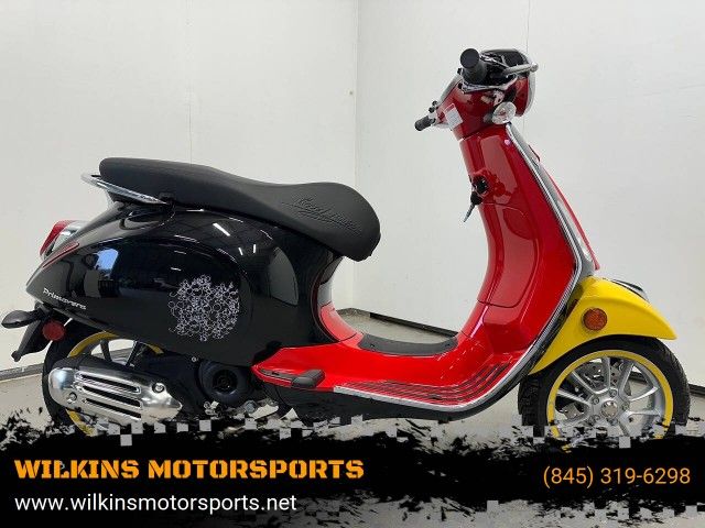 2023 Vespa Primavera 50 Mickey Mouse Edition - 0 Miles 