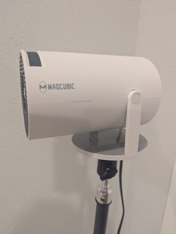 PROJECTOR TIK TOK  WITH STAND!