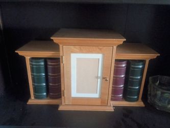 Mini shelf