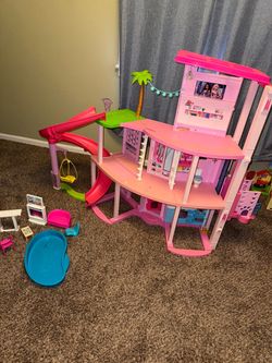 Barbie Dreamhouse  3