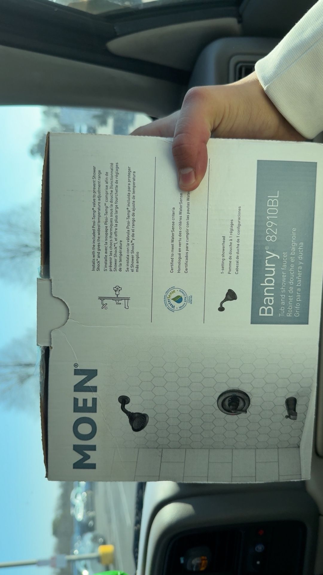 SHOWER HEAD MOEN BANBURY