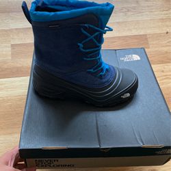 North Face Insulated Youth Snow Boot Waterproof
