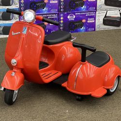 12V Kids Ride on Licensed Vespa