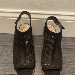 Vince Camuto Black Shoes With Blocked Heal 