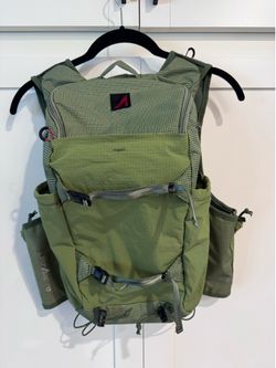 Ultraspire Traverse Hydration Running Pack / Vest - Size Small