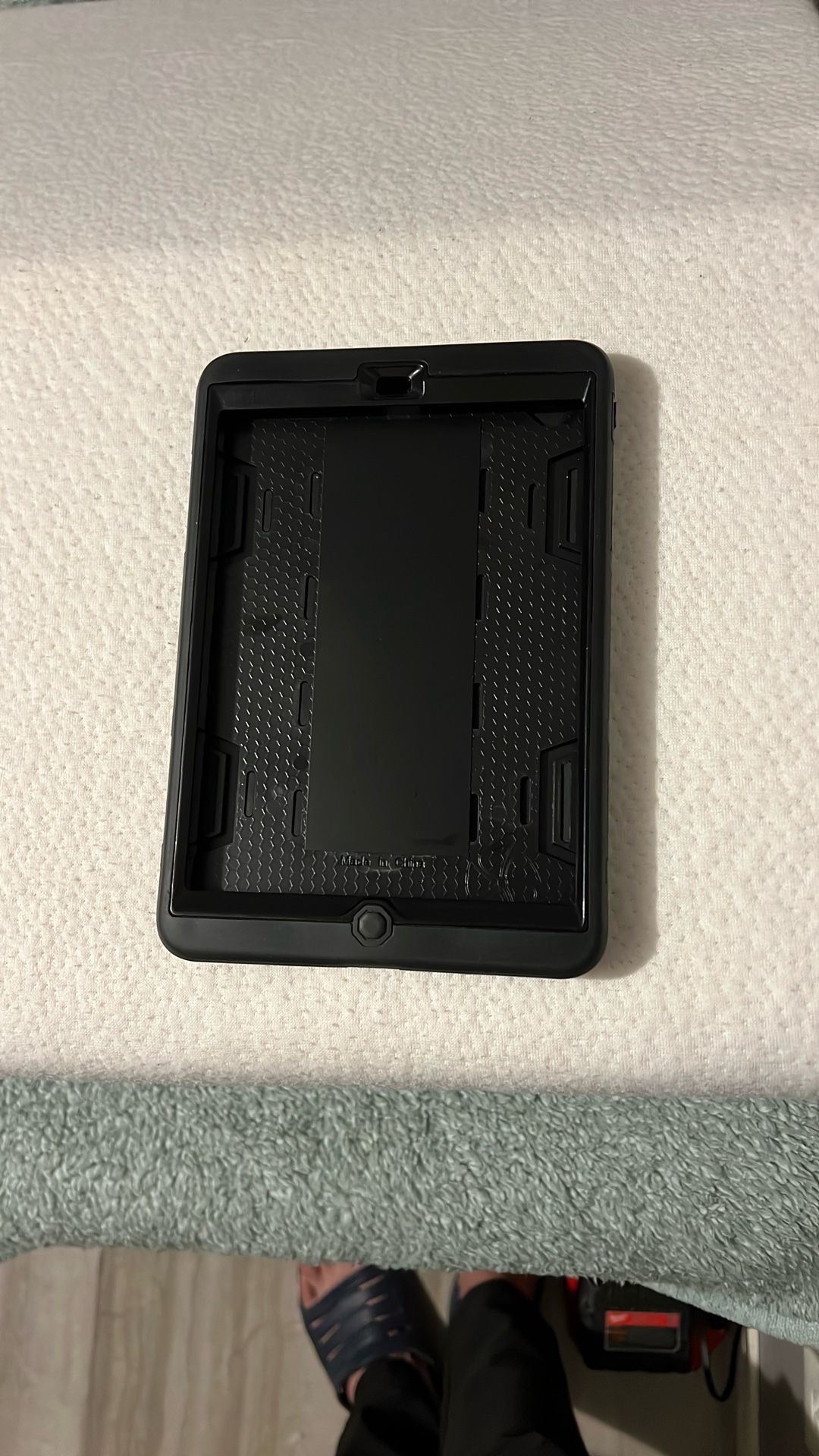 iPad mini 2 Case With Kickstand