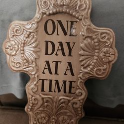 2 Sided Ceramic Cross With Stand