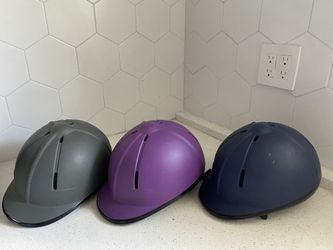 Hourseback riding helmets 