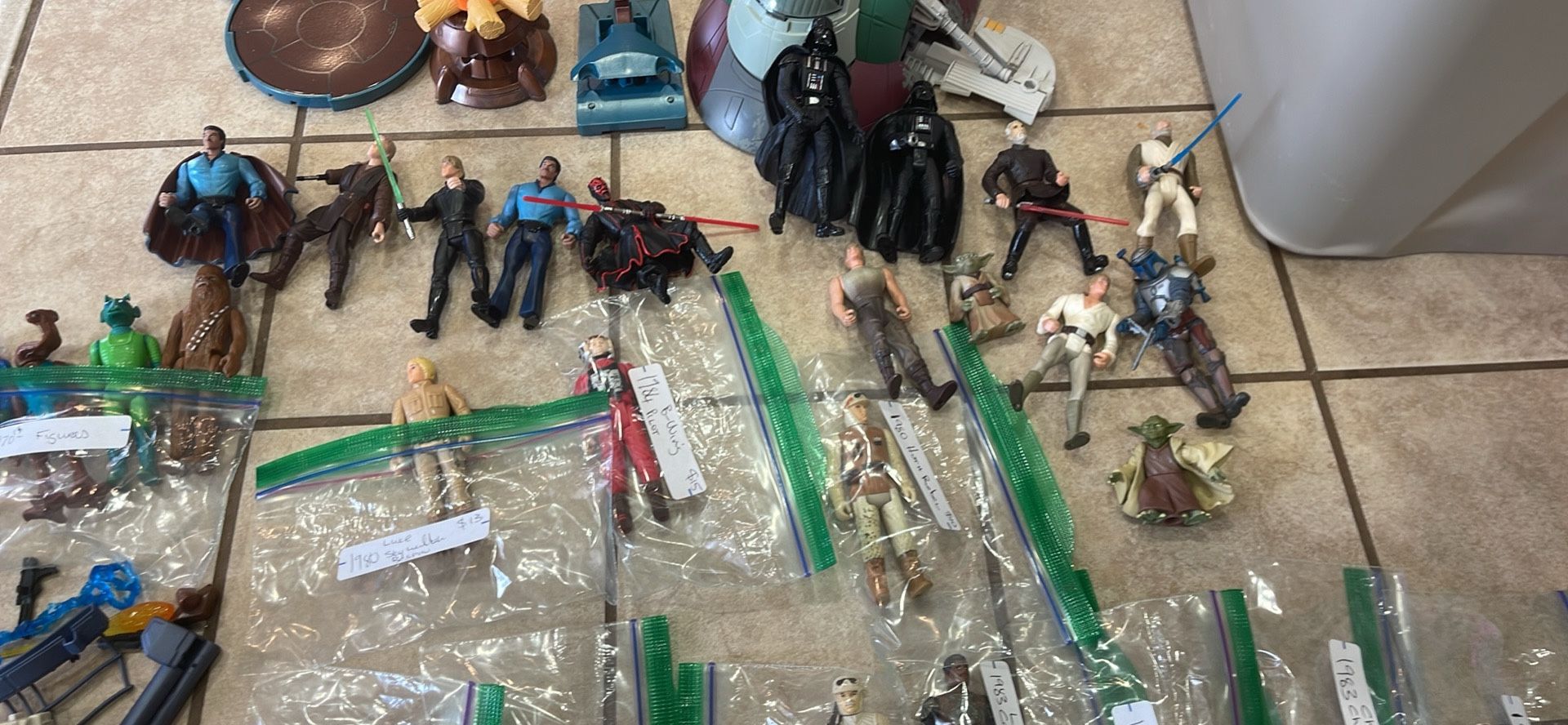 Vintage Star War Figures for Sale in Visalia, CA OfferUp