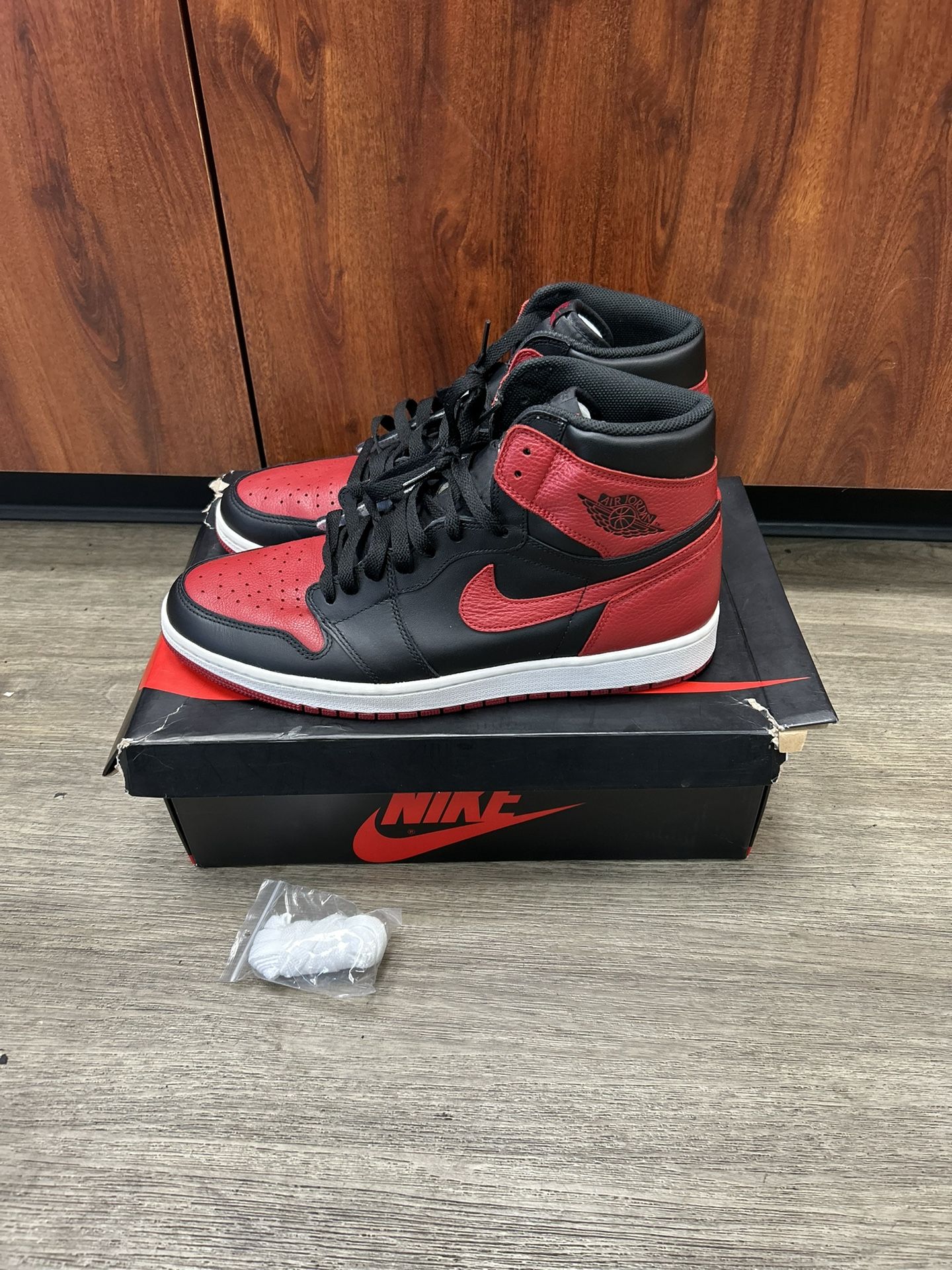 Air Jordan One Retro High OG 1985 2016 Reissue Size 13