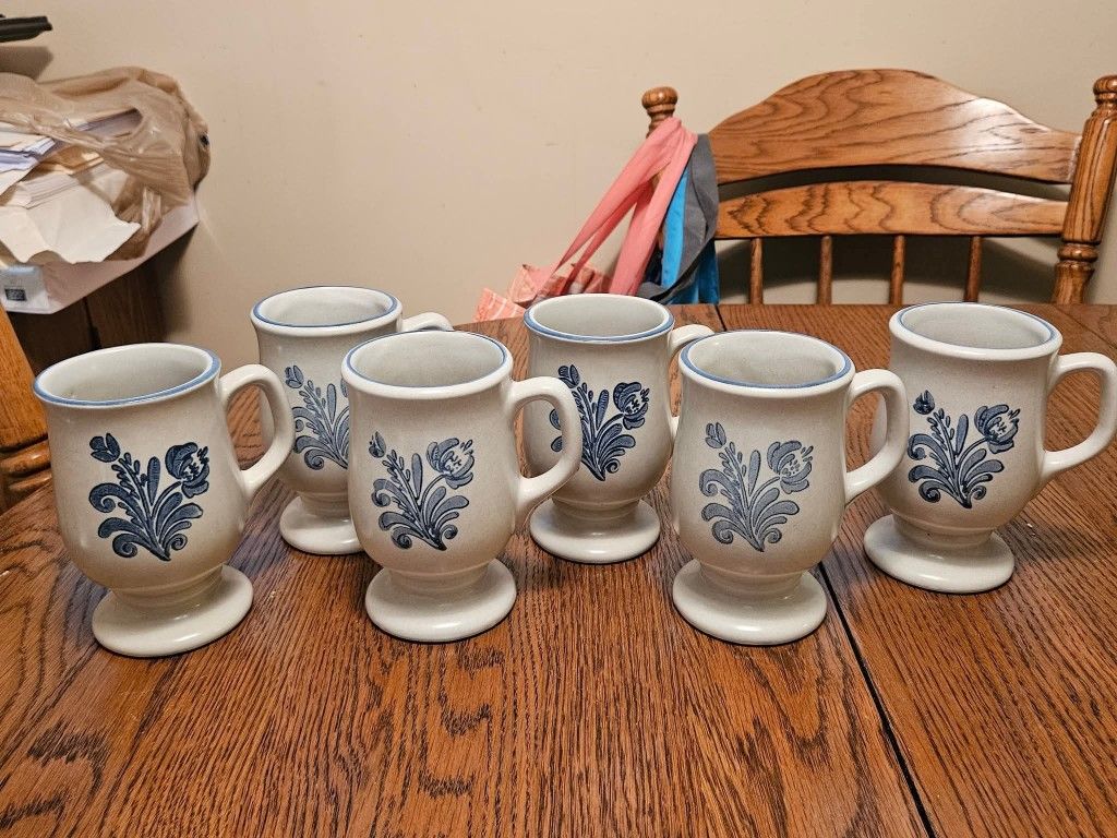 Pfaltzgraff Yorktowne 6 Footed Pedestal Mugs