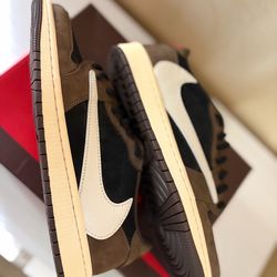 Travis Scott air Jordan 1 low mocha