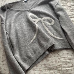 bow off shoulder top 