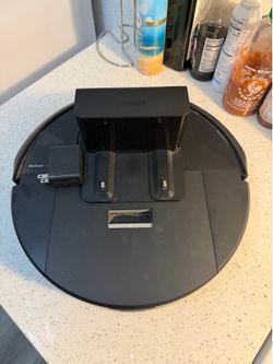 iRobot Roomba 205 DustCompactor Vac U112020 Robotic Vacuum Cleaner