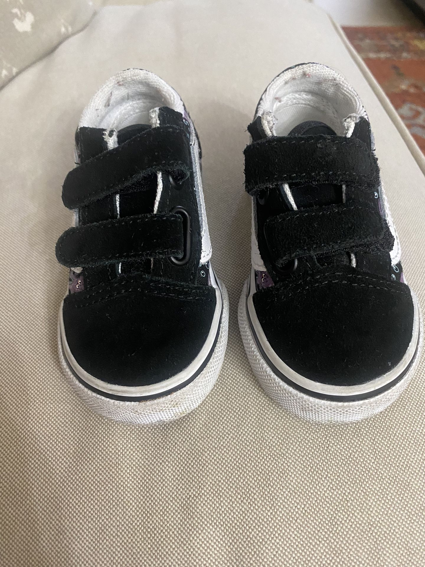Toddler Van Sneakers Size 5