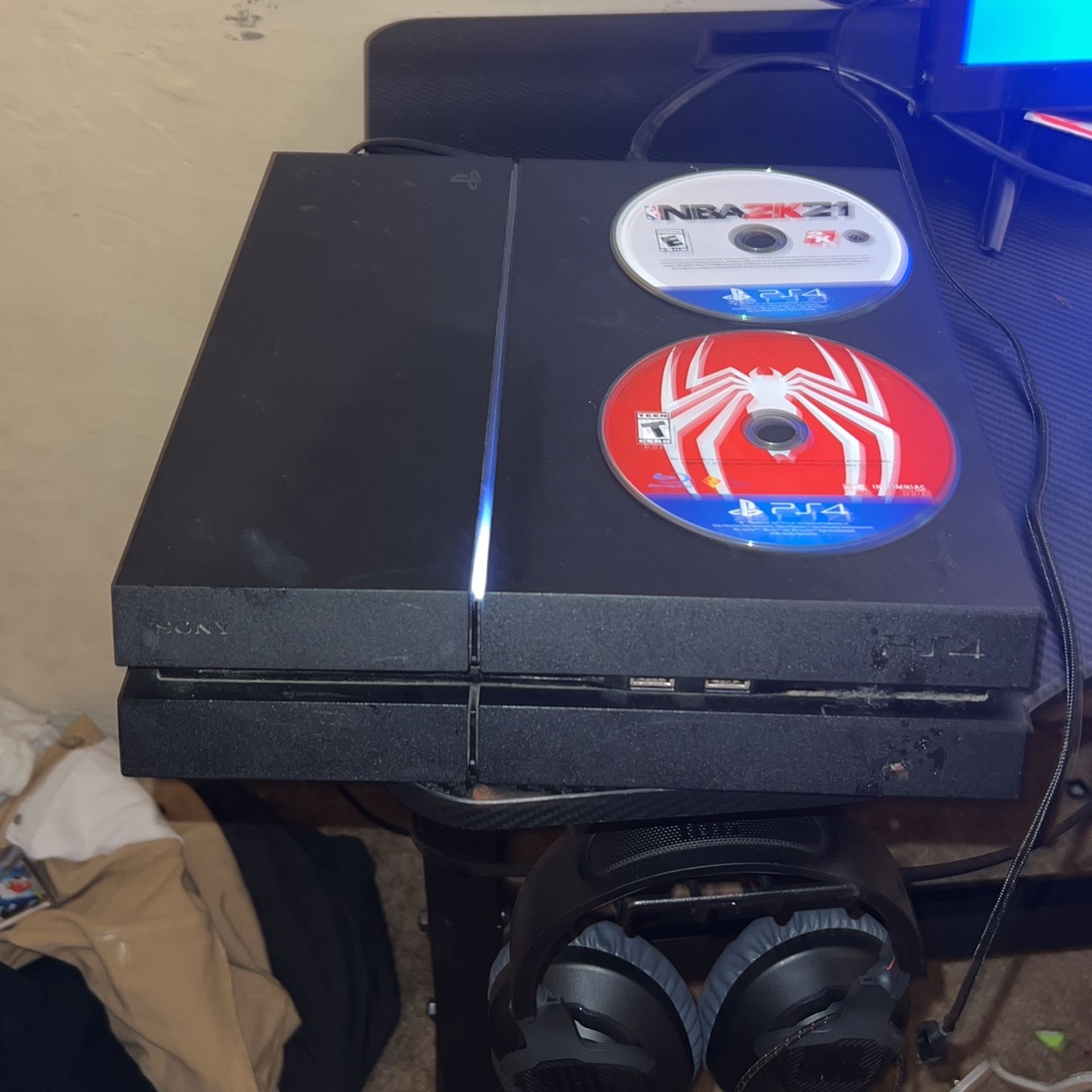 PS4