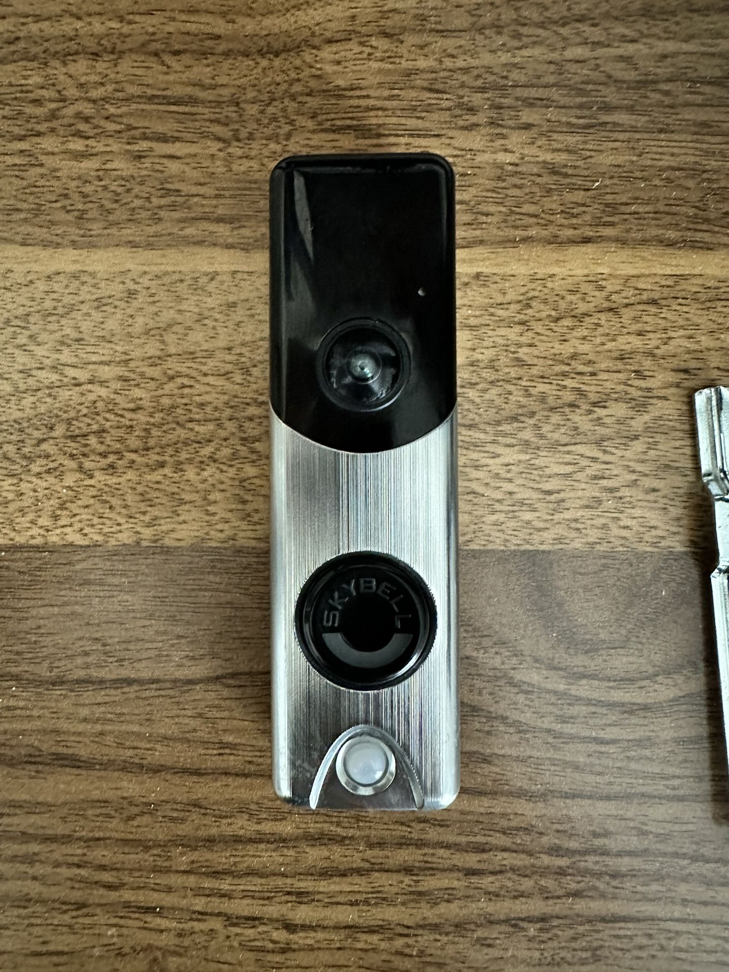 Skybell Slim Line II Silver Wi-fi Video Doorbell Camera - ADC-VDB105X