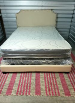 NEW QUEEN-SIZE MATTRESS AND BOX SPRING