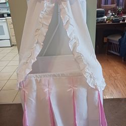 Baby Girl Bassinet 