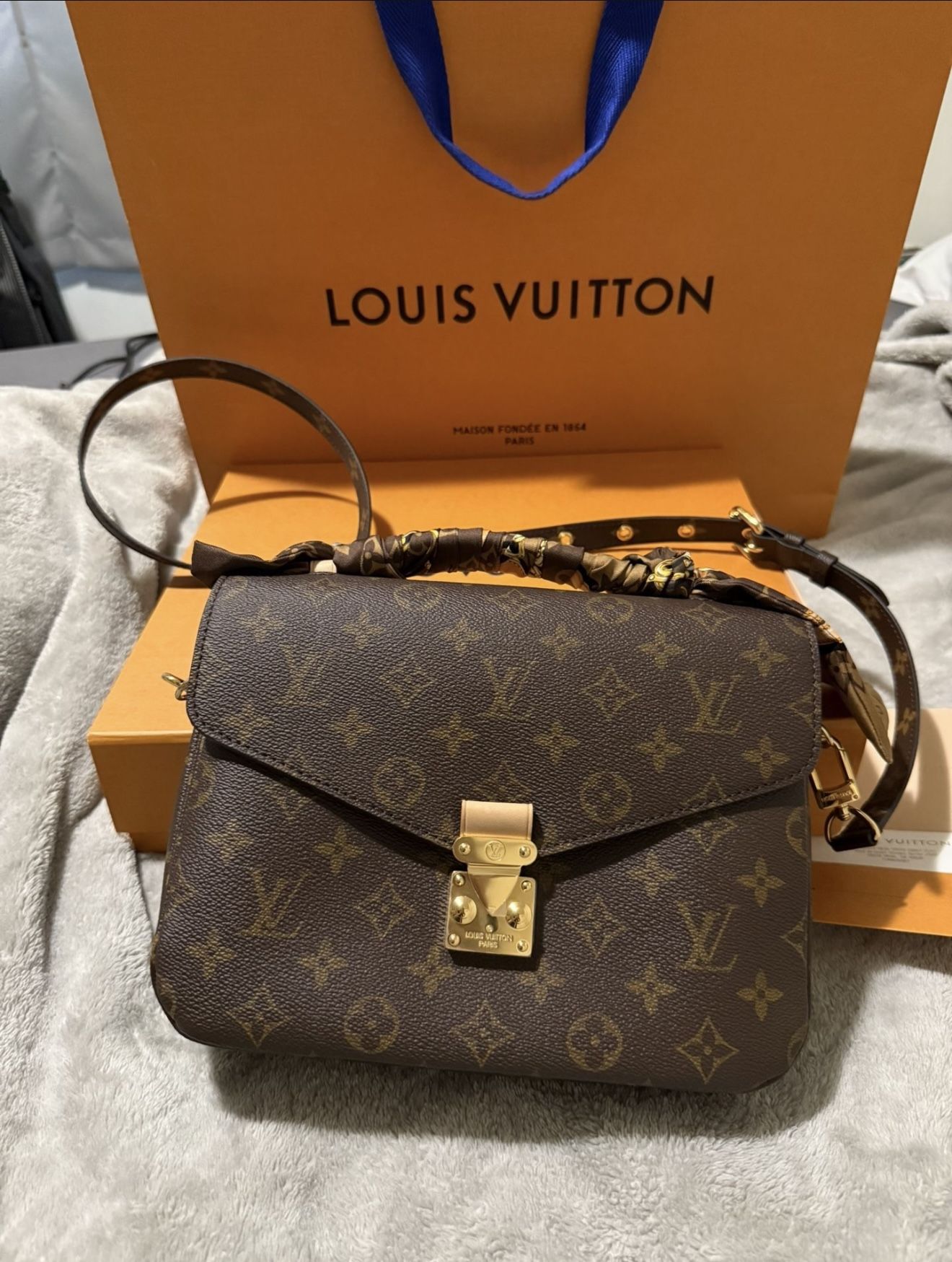 Louis Vuitton Pochette Métis 