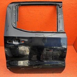 2019 2020 2021 CHEVY SILVERADO GMC SIERRA 1500 RIGHT PASSENGER REAR DOOR OEM